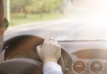 КАМАЗы учат будить водителей